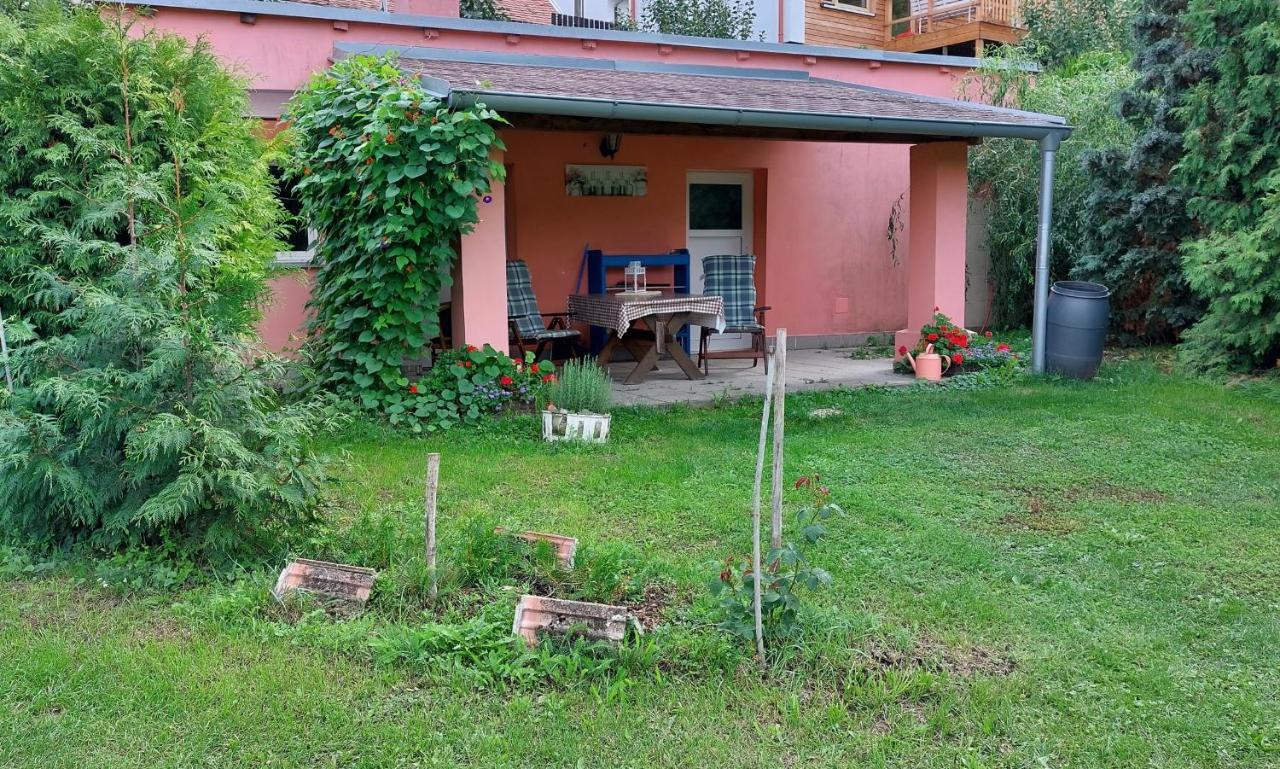 Pavlov24 - Zahradni Domecky Apartment Ngoại thất bức ảnh